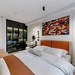 Unique 1 Bedroom Luxury Haven In Central London