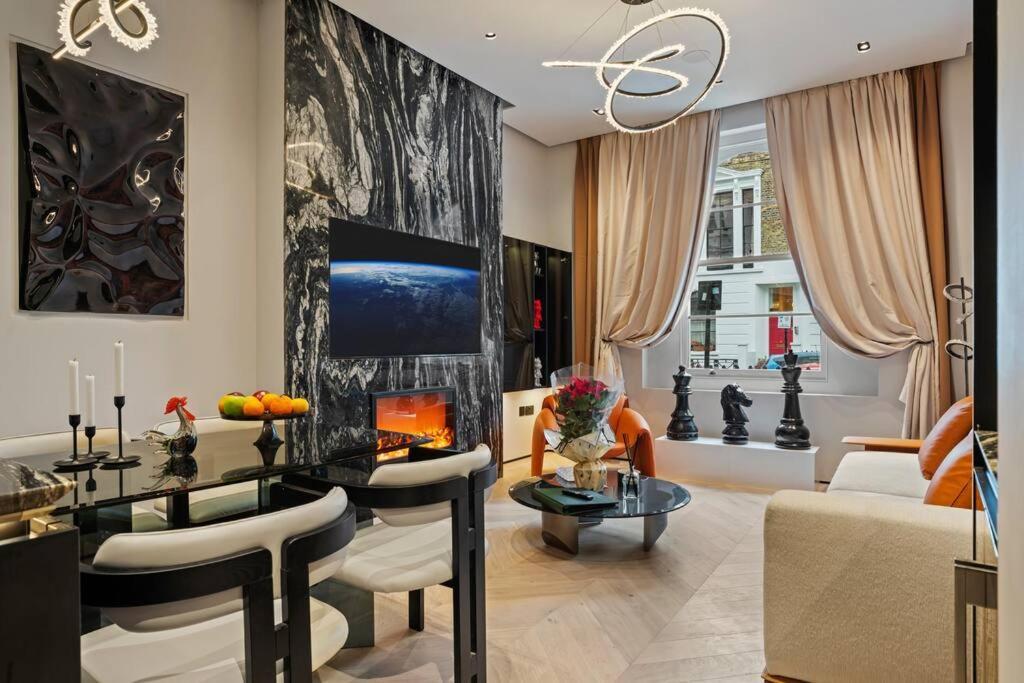 Unique 1 Bedroom Luxury Haven In Apartment London